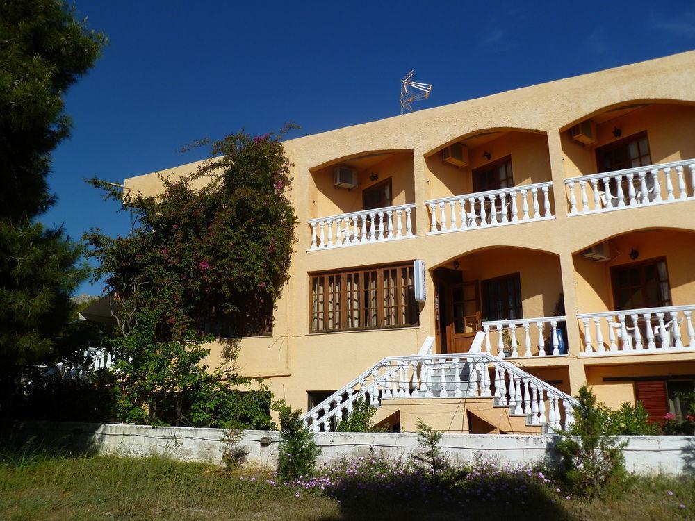 מלון Agia Marina  Liberty II מראה חיצוני תמונה