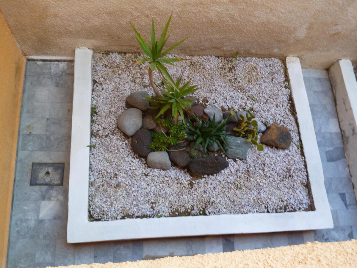 מלון Agia Marina  Liberty II מראה חיצוני תמונה